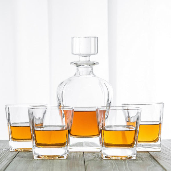 Novare Oval Whiskey Decanter Bottle With 4 Whiskey Glasses Set